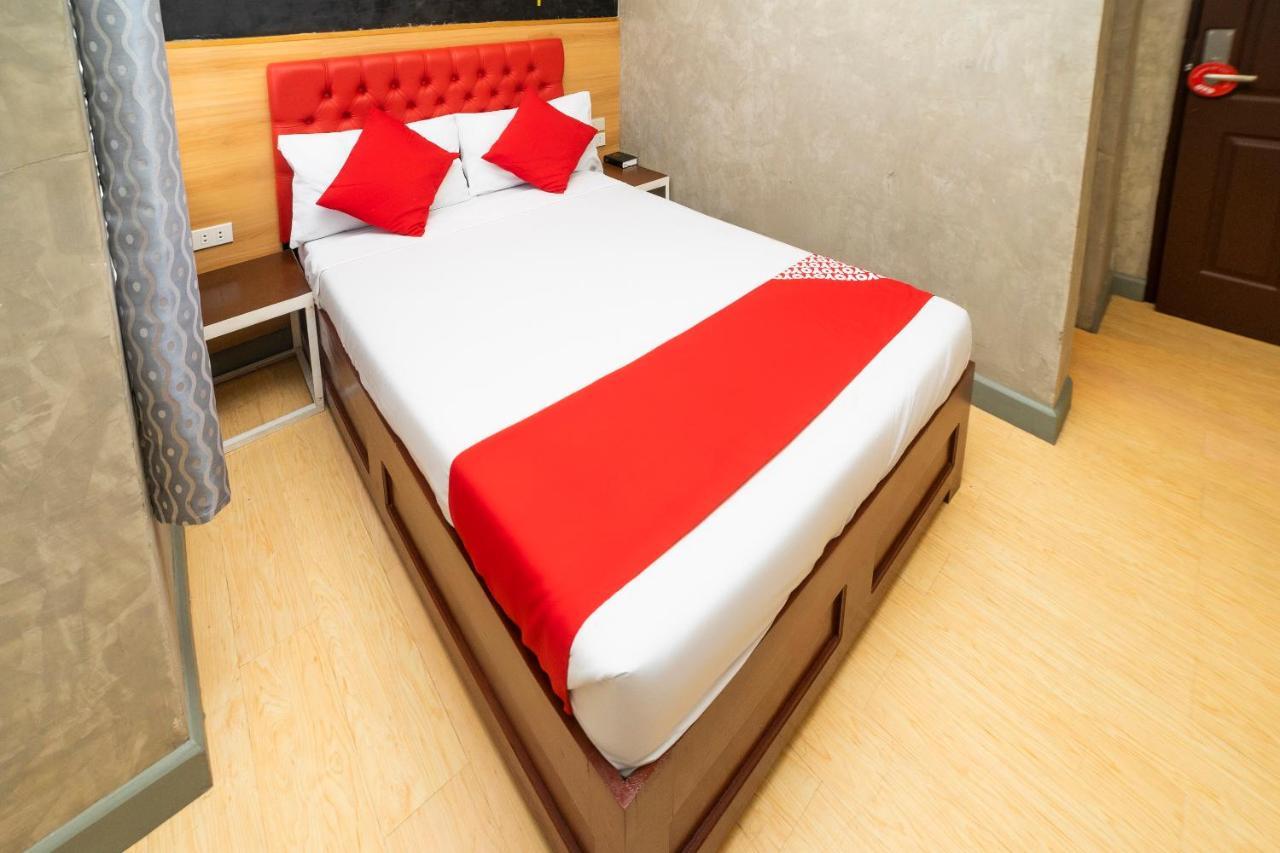 Oyo 471 Edilberto'S Bed And Breakfast Tagum Экстерьер фото